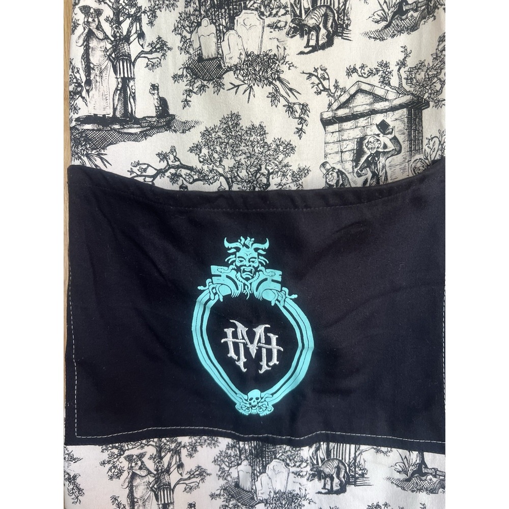 Disney Parks The Haunted Mansion Apron for Adults New With Tag - Picture 2 of 4